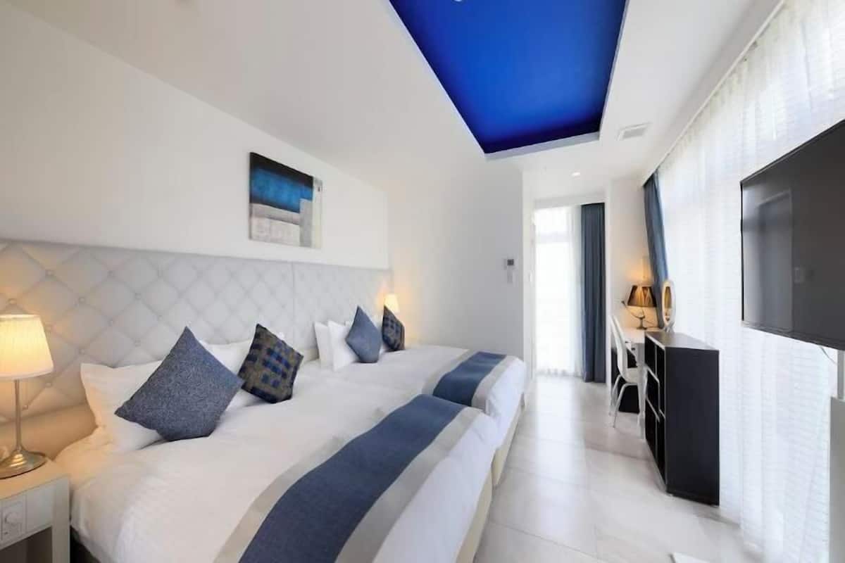 1 bedroom, premium bedding, down duvets, individually decorated