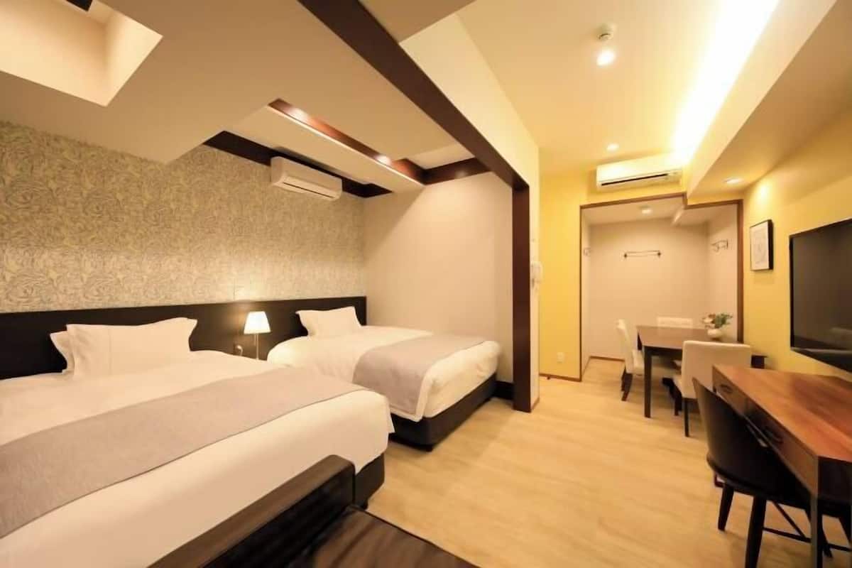 1 bedroom, premium bedding, down duvets, individually decorated