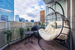 Executive King Room with Balcony - Non-Smoking - Annex, extra bed from 3rd adult | Premium bedding, down comforters, individually decorated