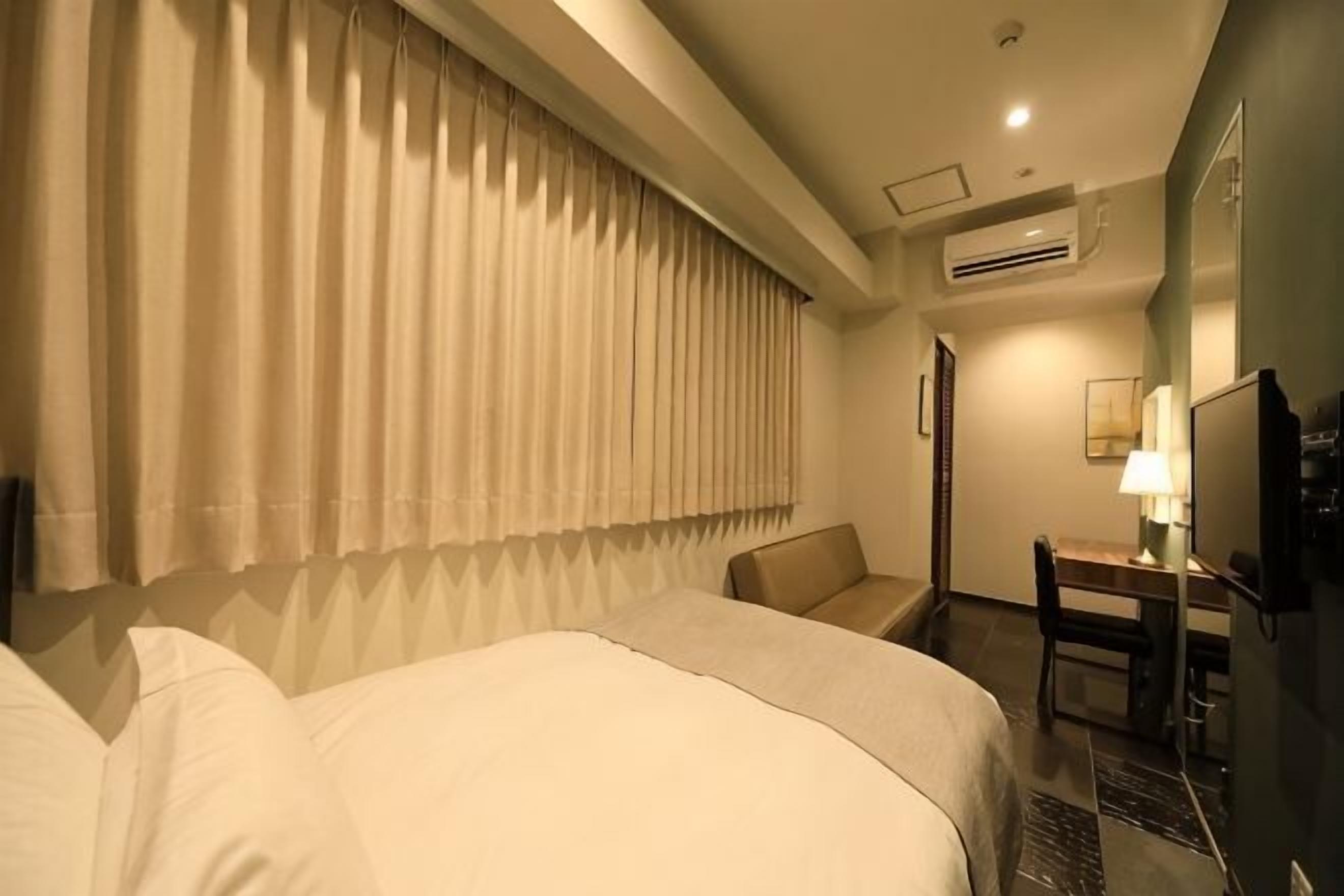 Premium bedding, down comforters, individually decorated
