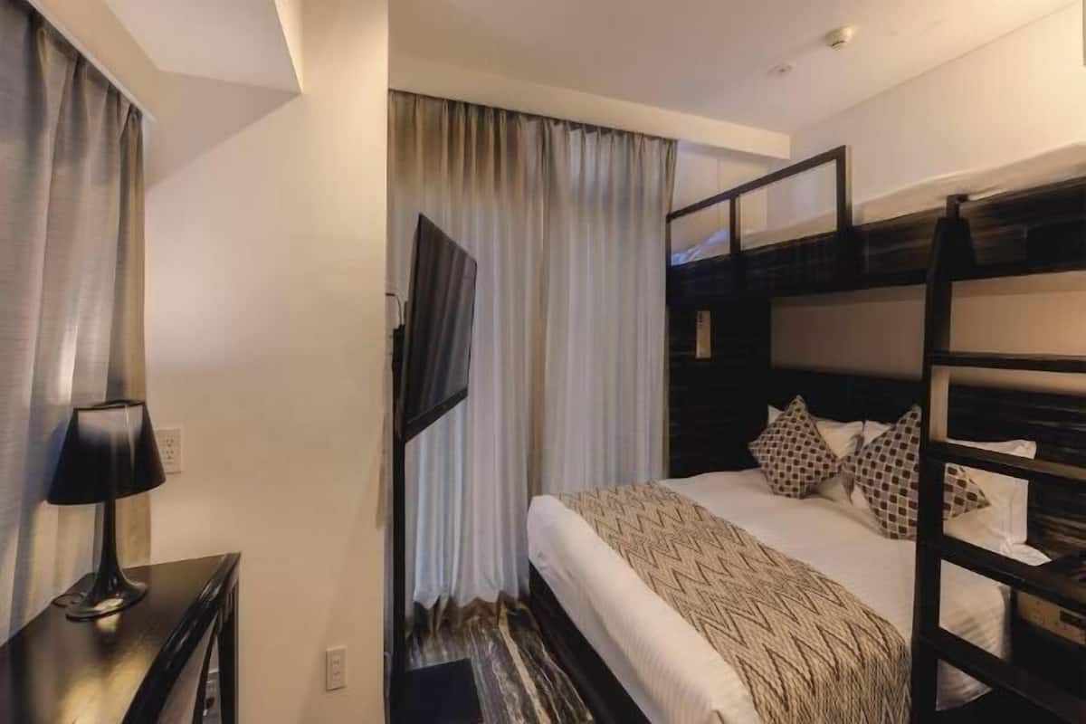 1 bedroom, premium bedding, down duvets, individually decorated