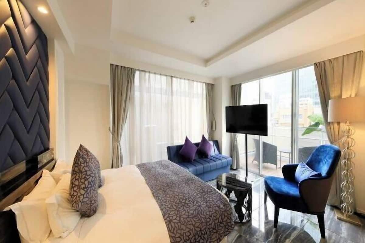 1 bedroom, premium bedding, down duvets, individually decorated