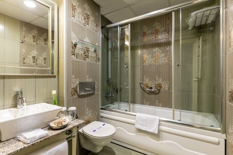 Hotel Amira Istanbul - Image 10