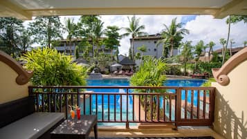 Pool Access Deluxe (Shower & Whirlpool) | View from room