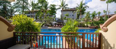 Pool Access Deluxe (Shower & Whirlpool) | View from room