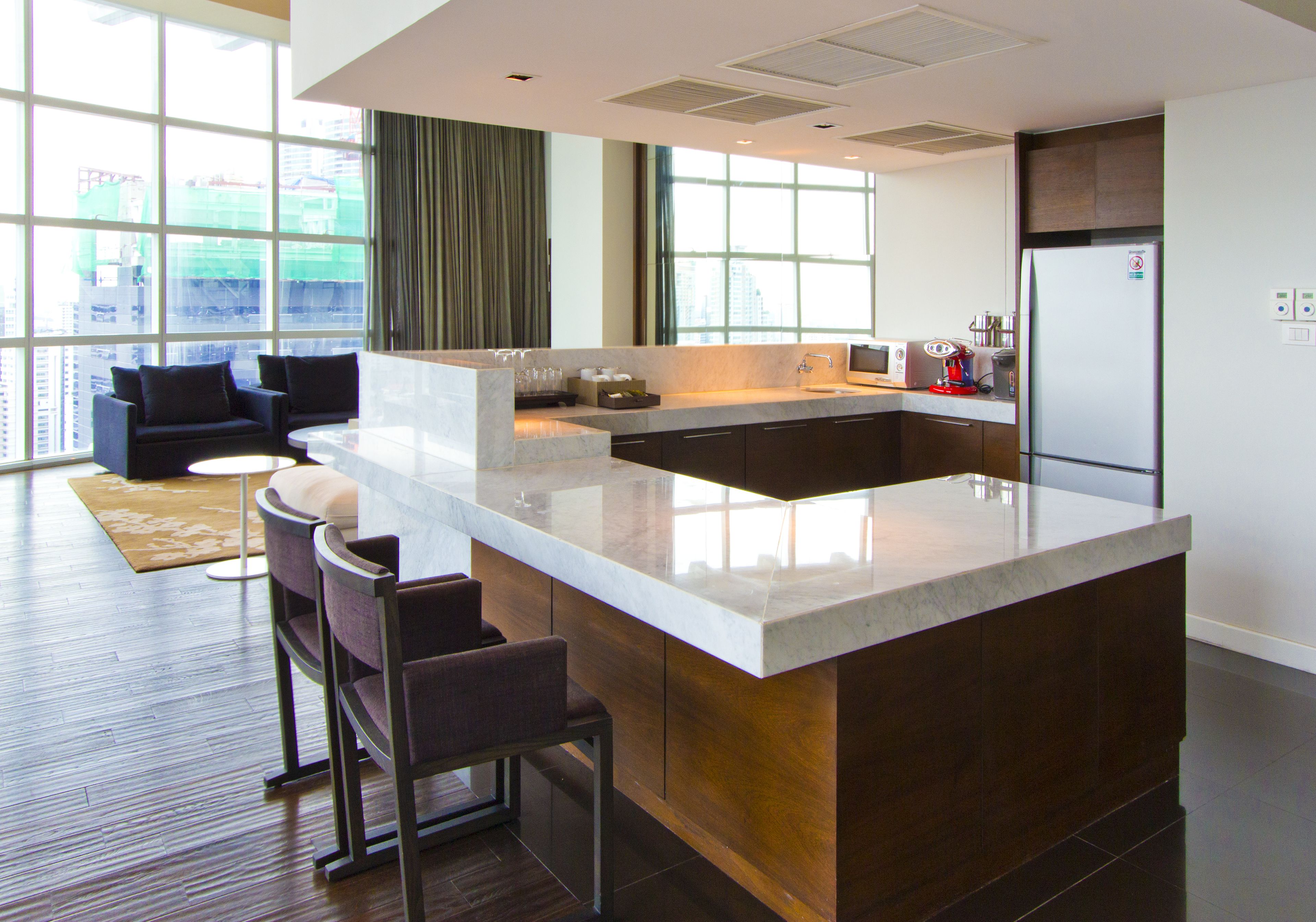 3-bedroom family residential suite | private kitchen | mini-fridge, microwave, coffee/tea maker