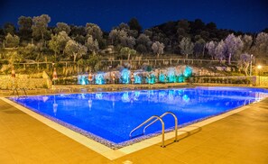 Alberca al aire libre por temporada