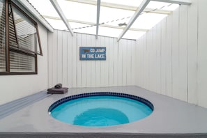 Superior One Bedroom Suite with Hot Tub | Private spa tub