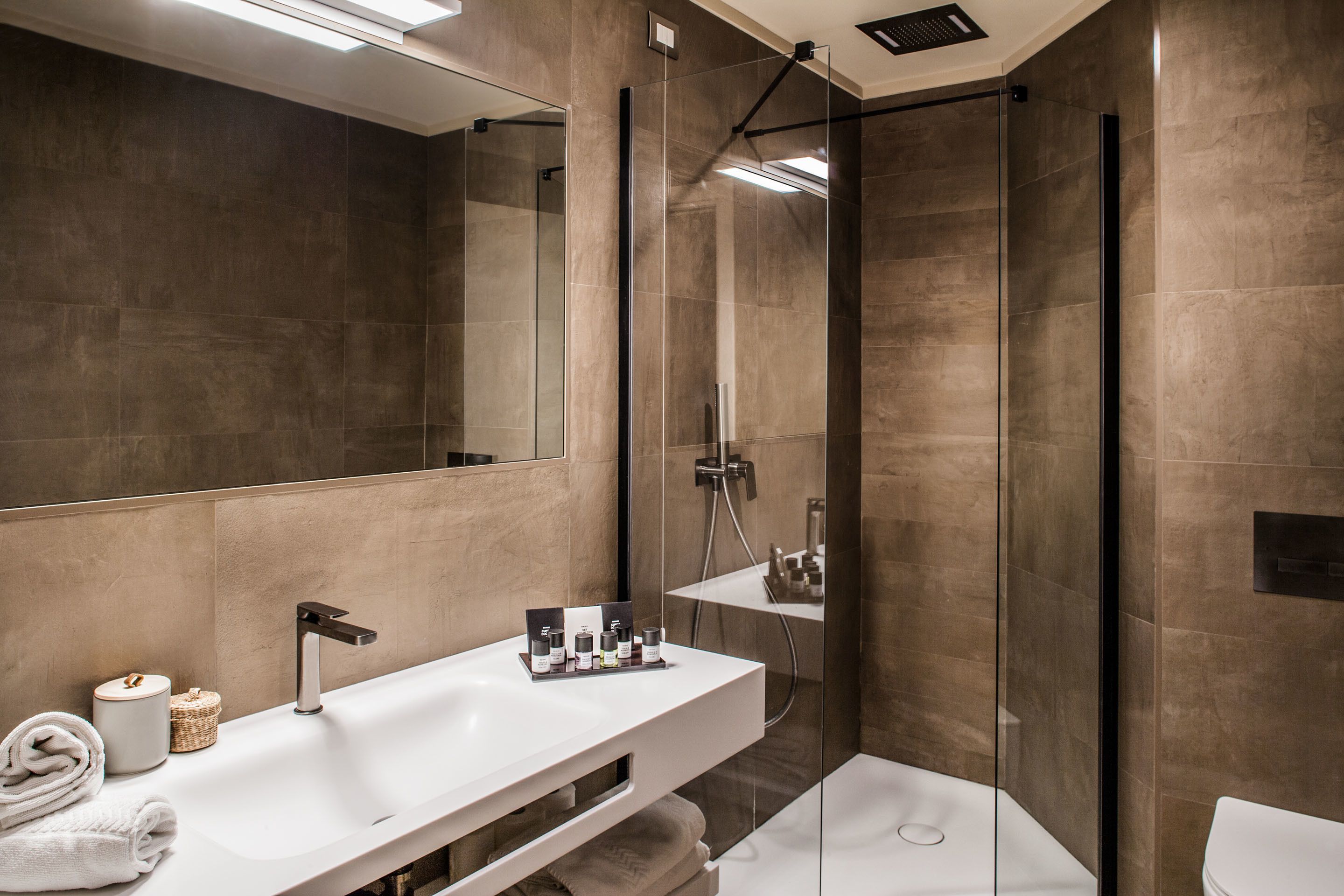 double room, sea view, annex building | bathroom | free toiletries, hair dryer, slippers, bidet