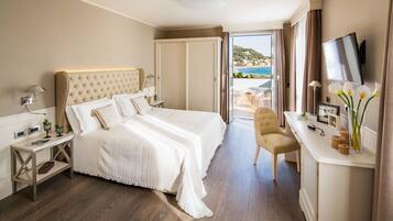 Superior-Doppelzimmer, Meerblick | Select-Comfort-Betten, Minibar, Zimmersafe, Schreibtisch