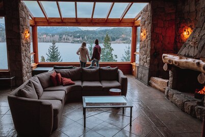 Peninsula Petit Hotel