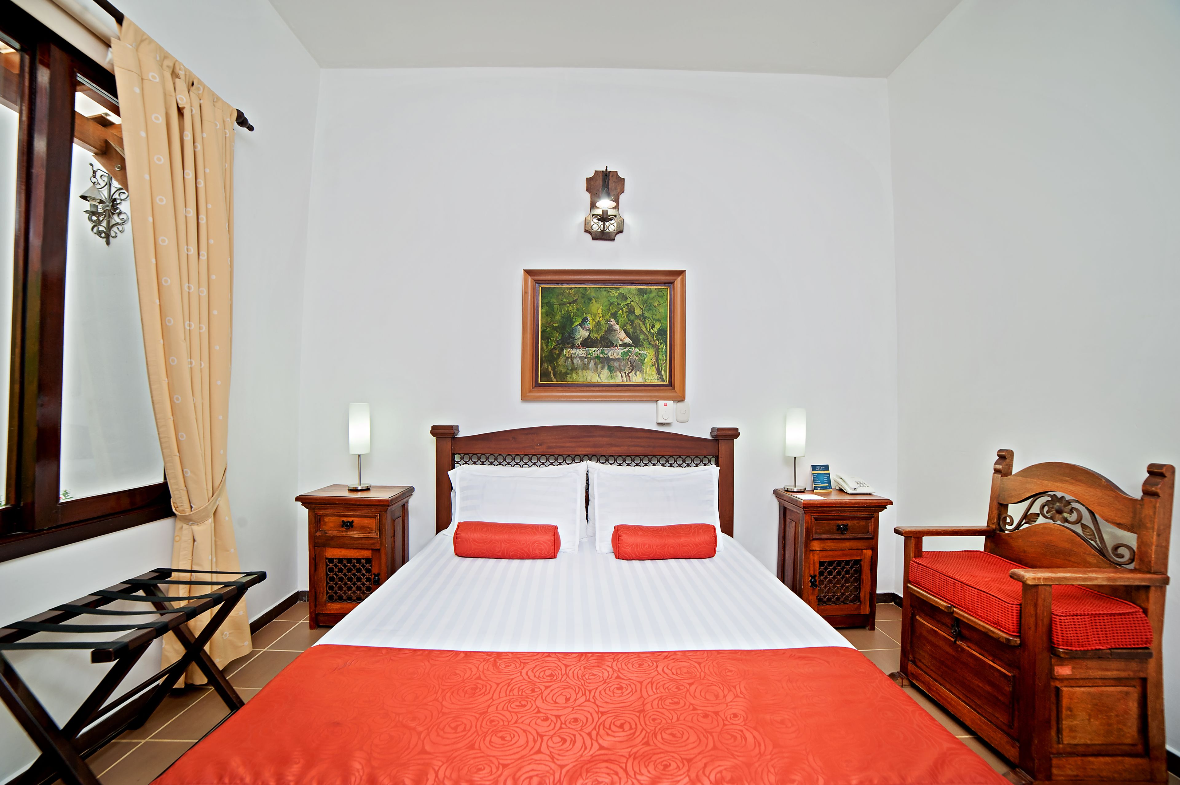 deluxe room | premium bedding, minibar, in-room safe, desk