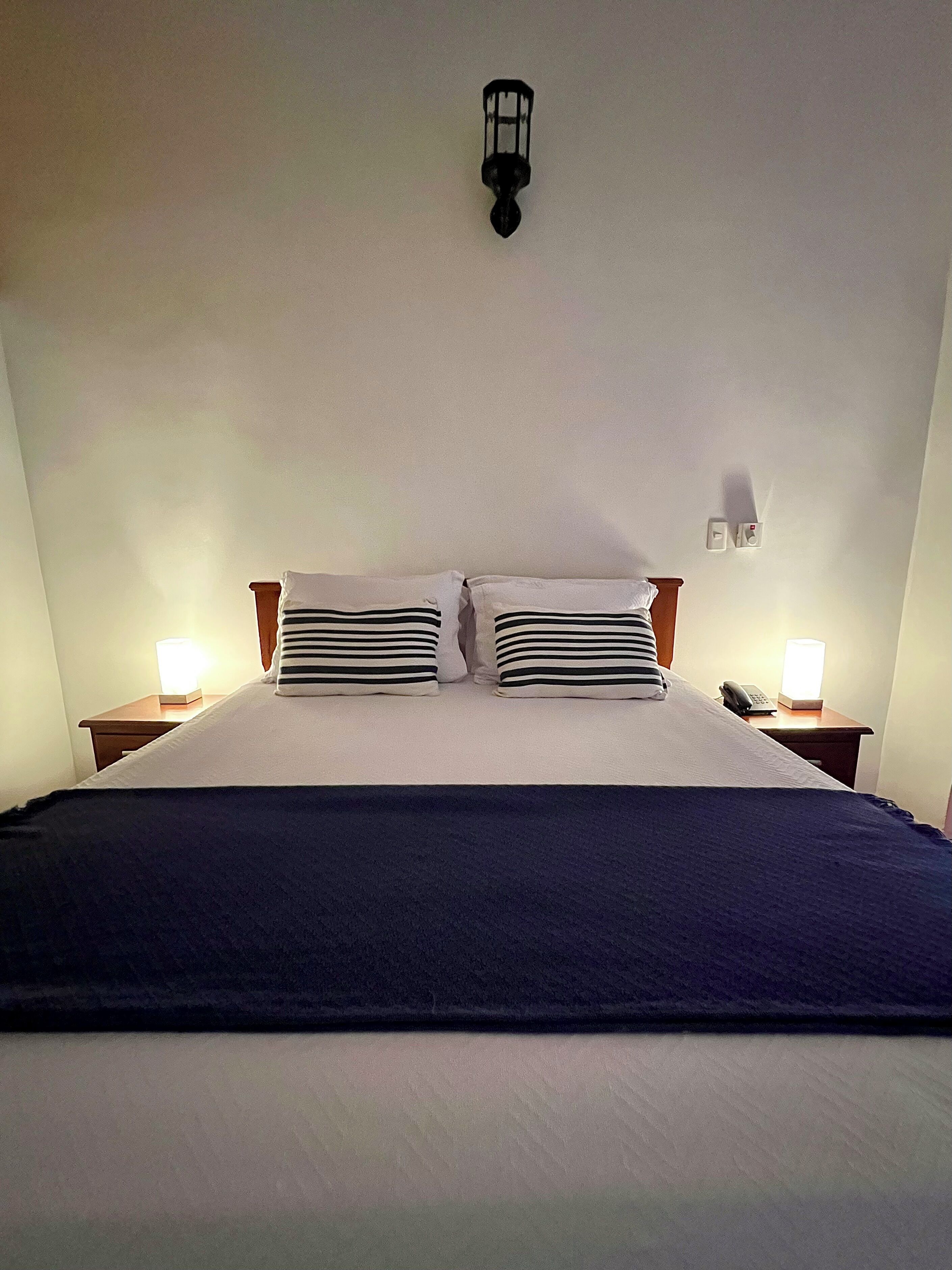 deluxe room | premium bedding, minibar, in-room safe, desk