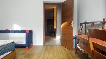 Premium Suite | Individually decorated, individually furnished, desk, soundproofing