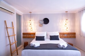 Superior-suite - balkon - havudsigt | Egyptiske bomuldslagner, premium-sengetøj, dundyner