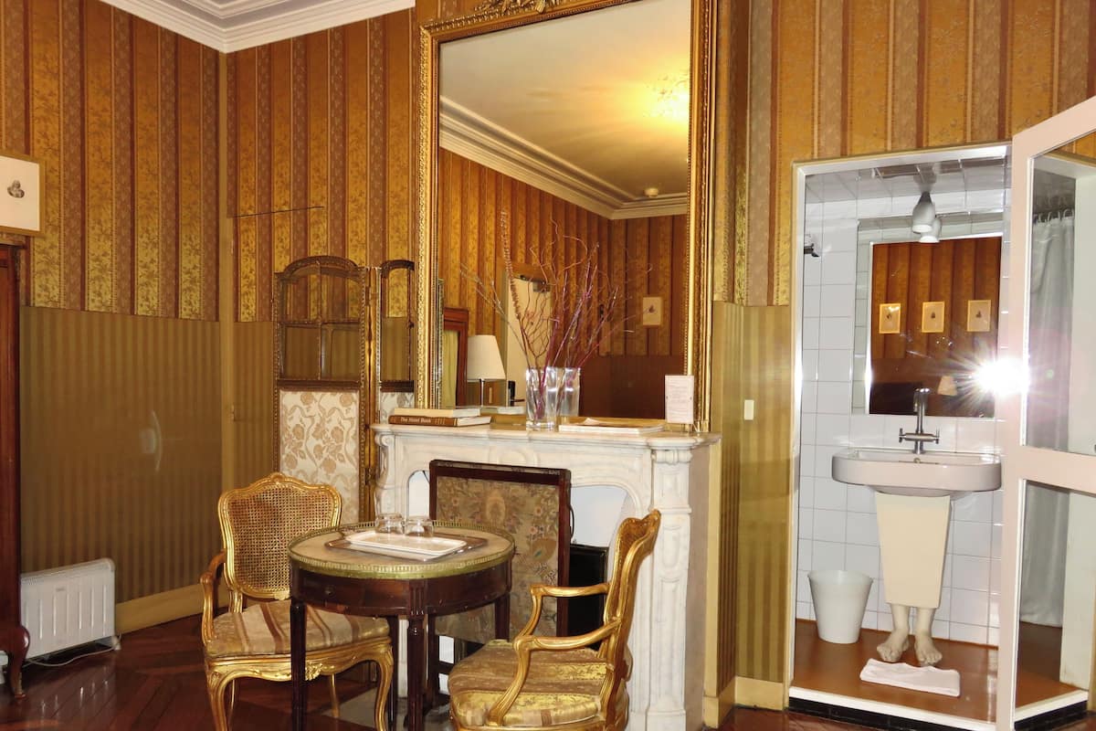 Pillowtop beds, minibar, in-room safe, individually decorated