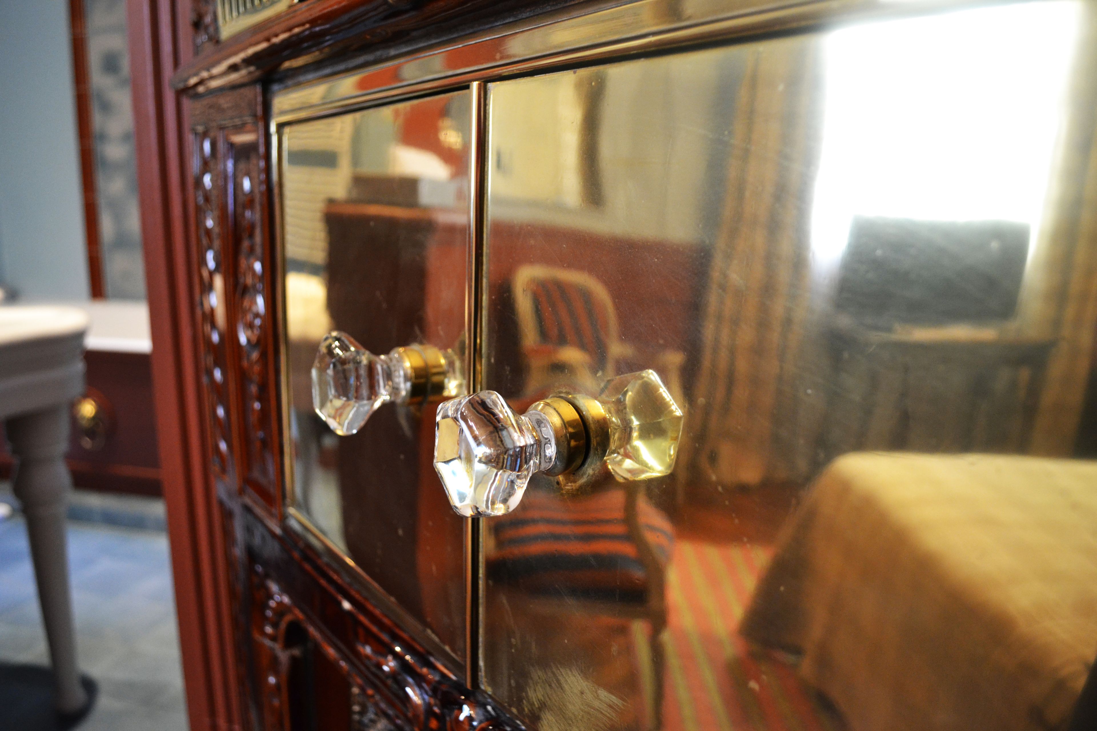 luxury single room | room amenity