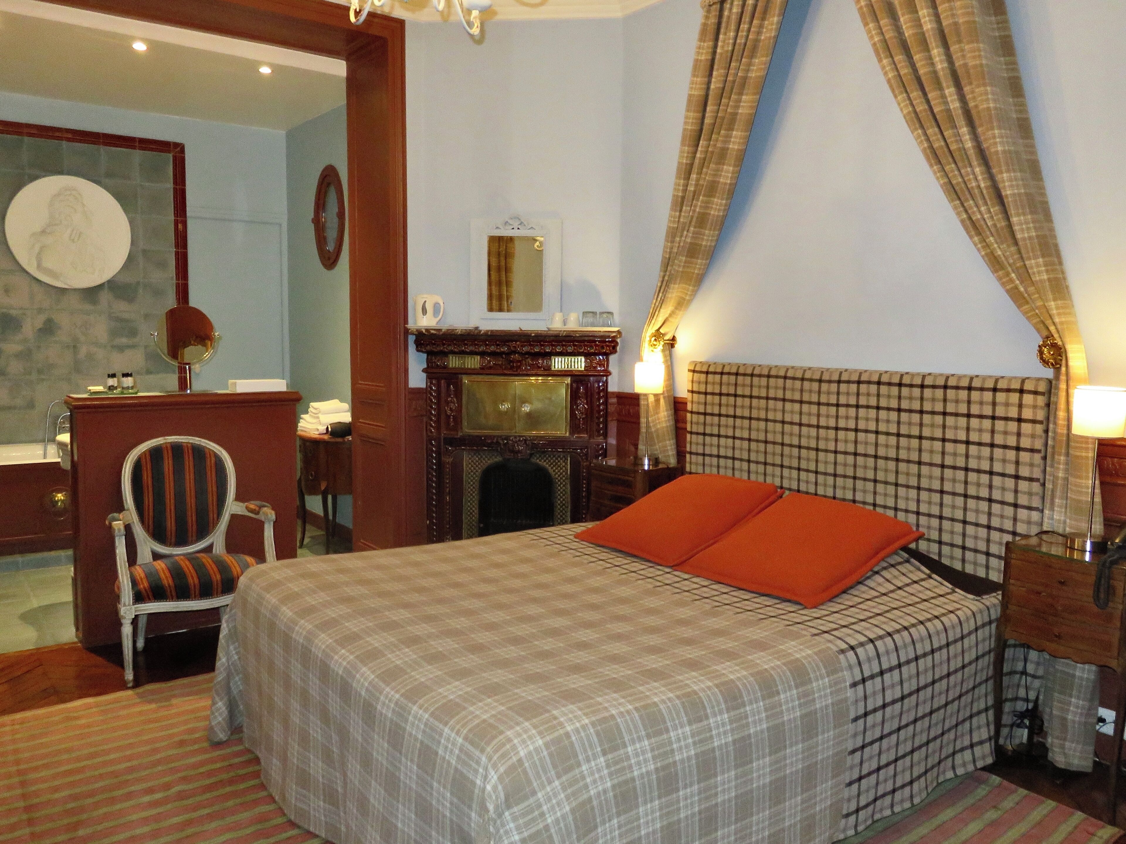 Chambre Double Deluxe | Surmatelas, minibar, coffres-forts dans les chambres