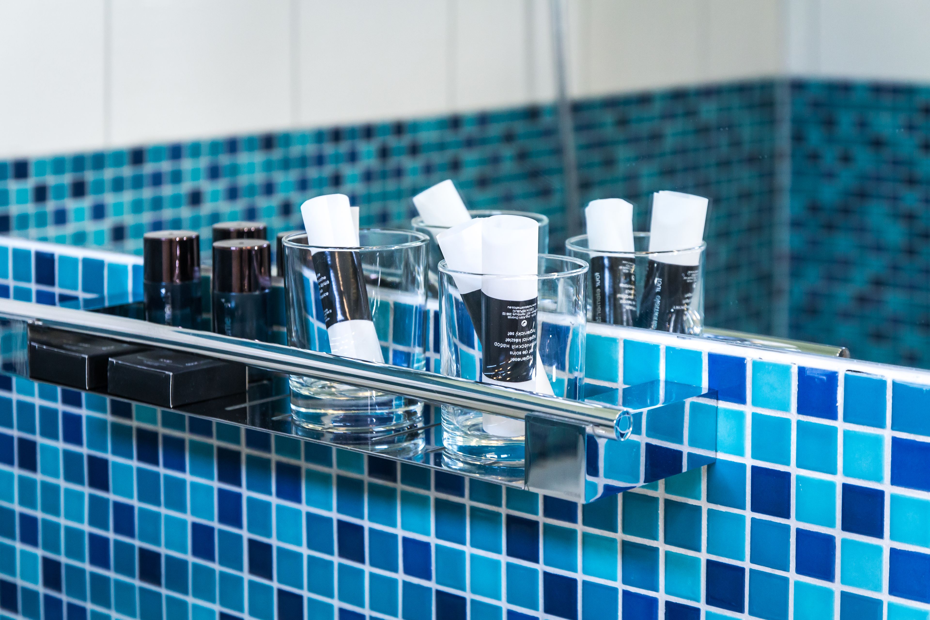 double room, 1 king bed | bathroom amenities | free toiletries, hair dryer, towels