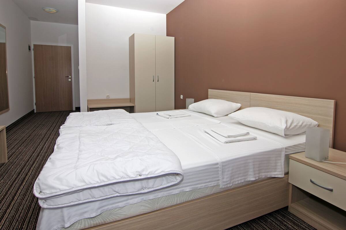 double room, park view | minibar, in-room safe, desk, blackout curtains