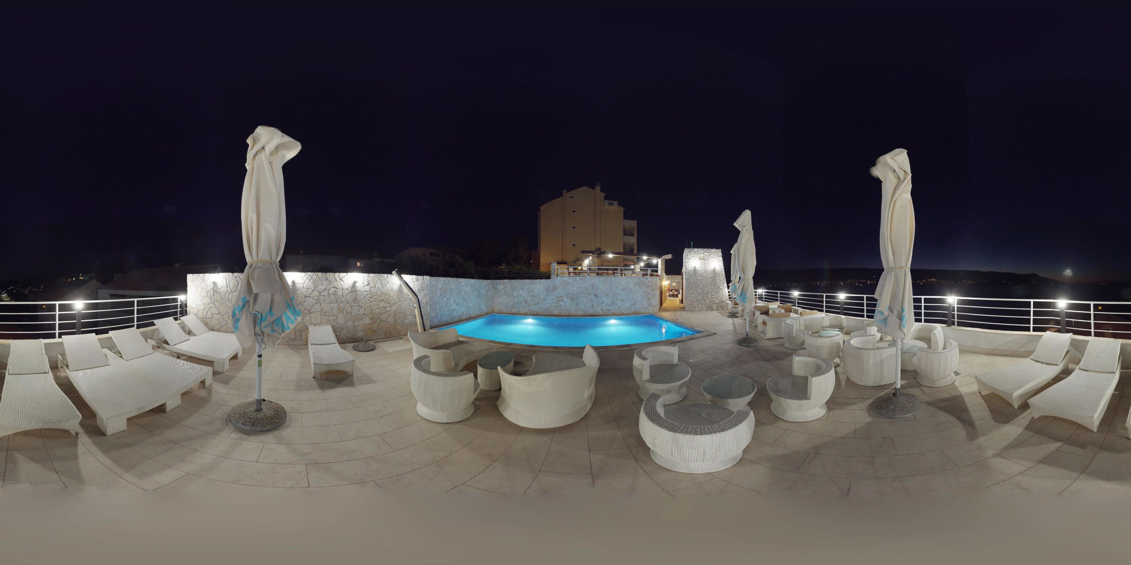 outdoor pool, pool loungers