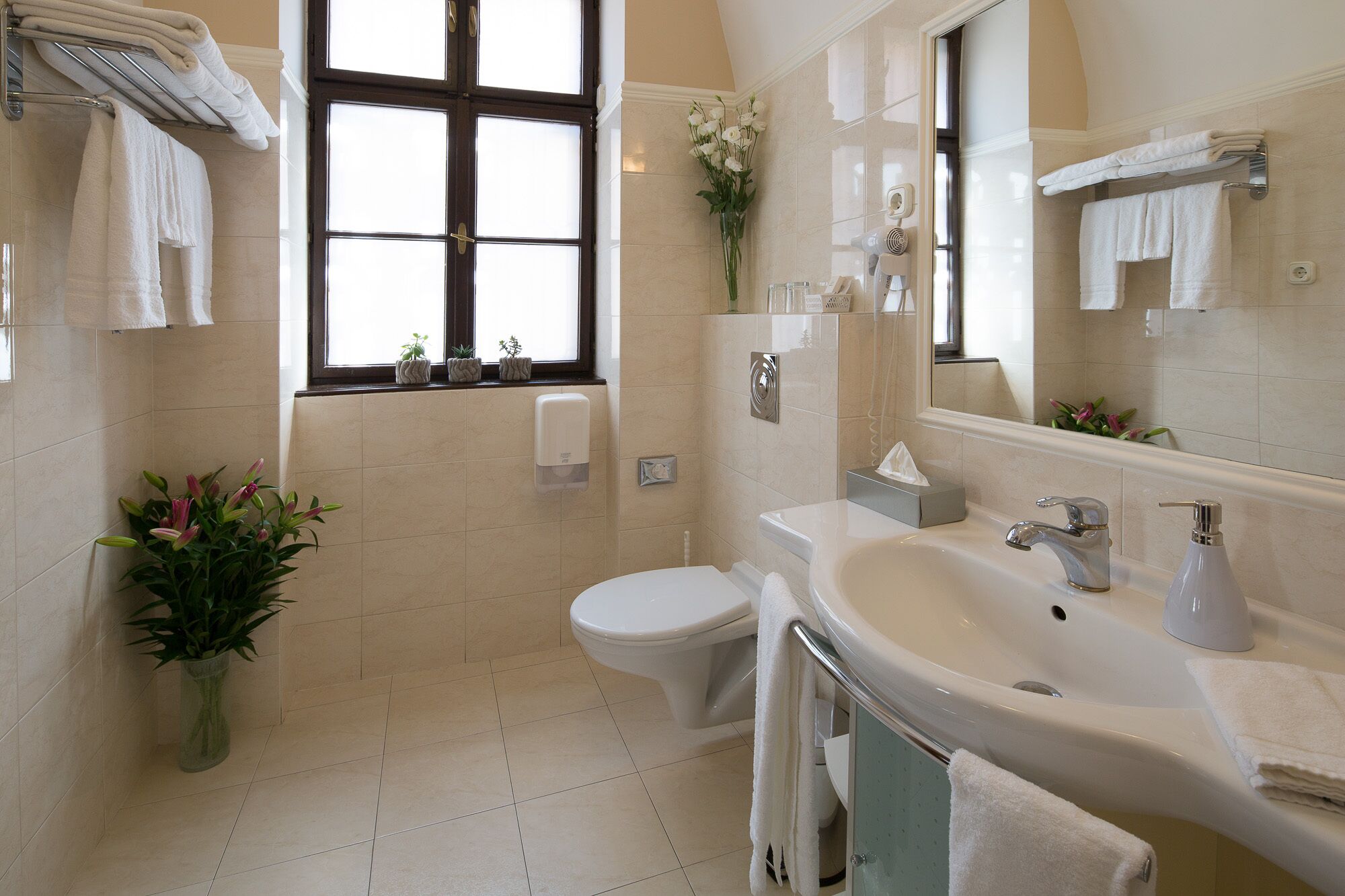 superior double room | bathroom | free toiletries, hair dryer, towels