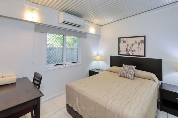 Two Bedroom Apartment | In-room safe, desk, laptop workspace, blackout drapes