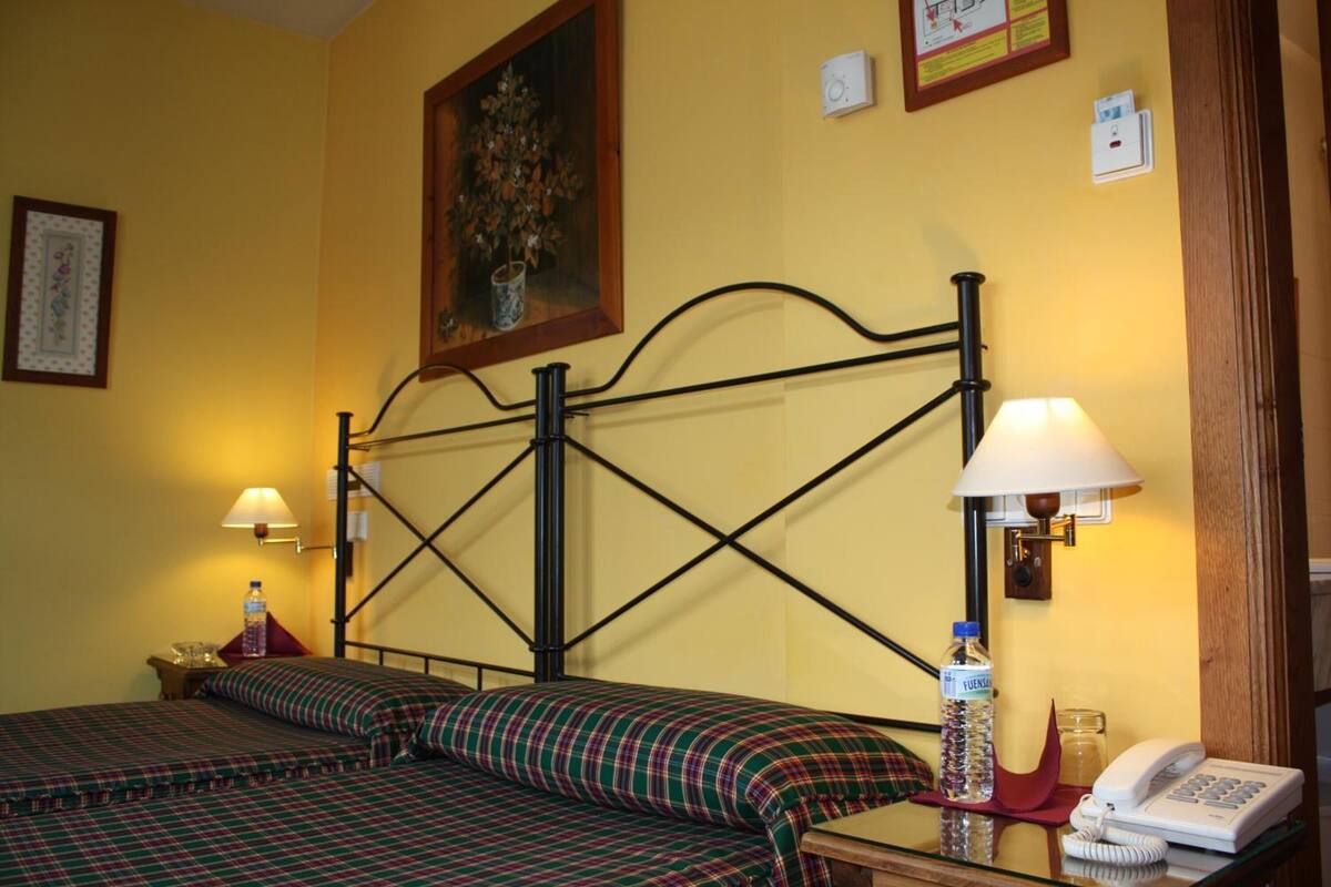 in-room safe, free wifi