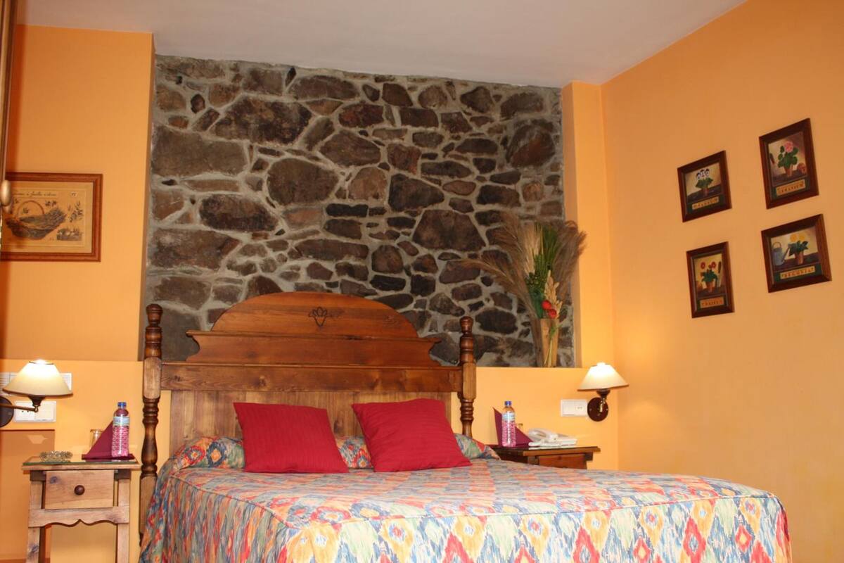 in-room safe, free wifi