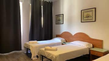 Classic Triple Room | 1 bedroom, desk, laptop workspace, blackout drapes