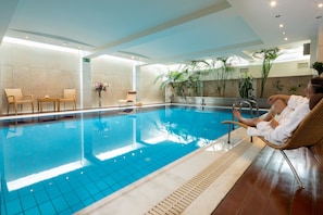 Indoor pool, seasonal outdoor pool, pool umbrellas, pool loungers - Thalassa Beach Resort - Adults Only (Chania)