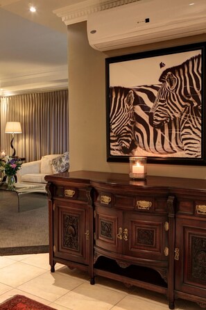 Interior detail - Cinnamon Boutique (Wilderness)