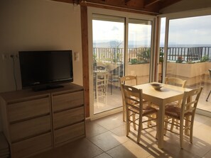 Panoramic Penthouse, 1 Bedroom, Ocean View | In-room dining - Candia Hotel (Chania)