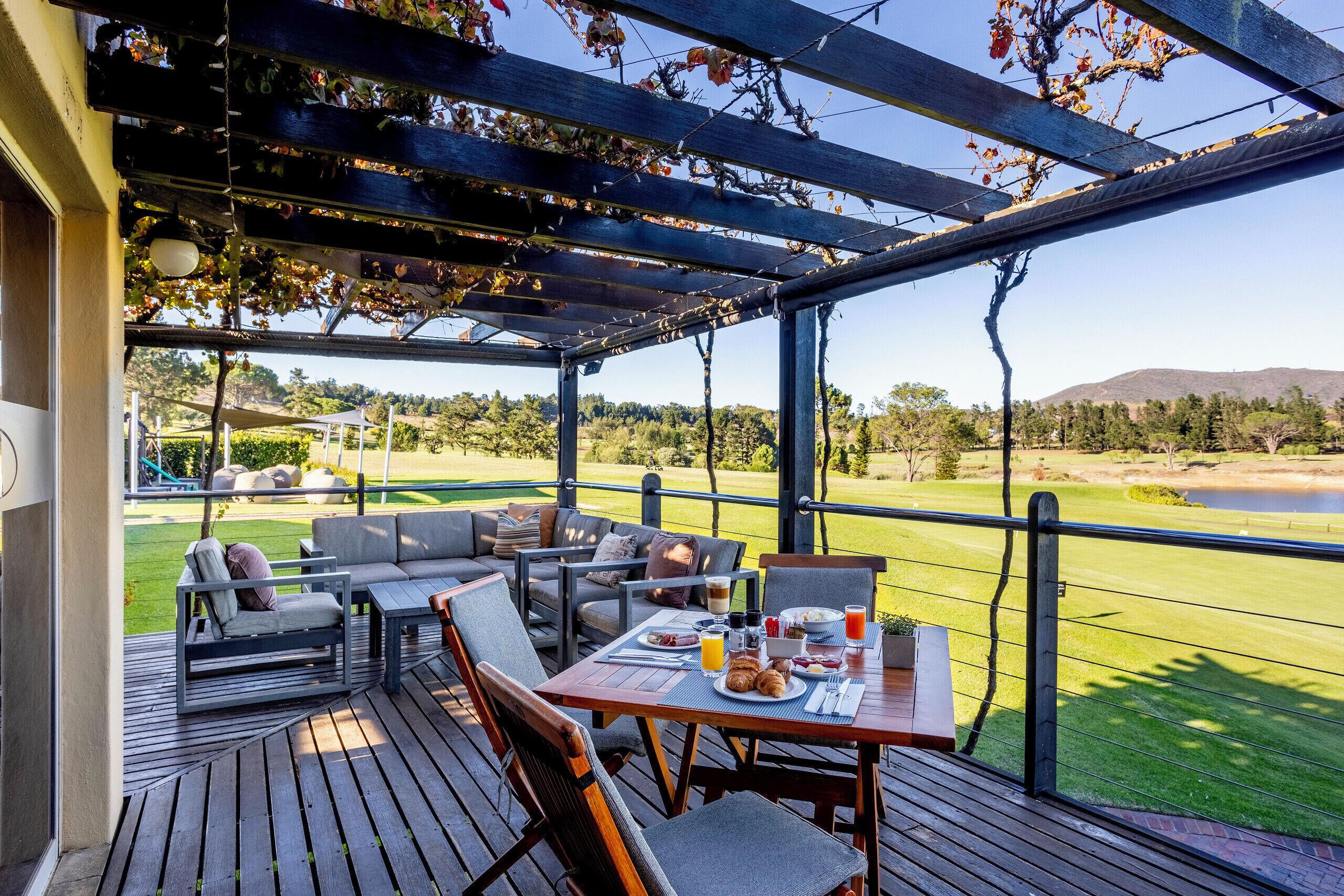 Devonvale Golf & Wine Estate in Cape Town – Book on Hotels.com