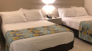 1 habitación, ropa de cama de alta calidad, cubrecamas y minibar