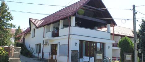 Voorkant van accommodatie