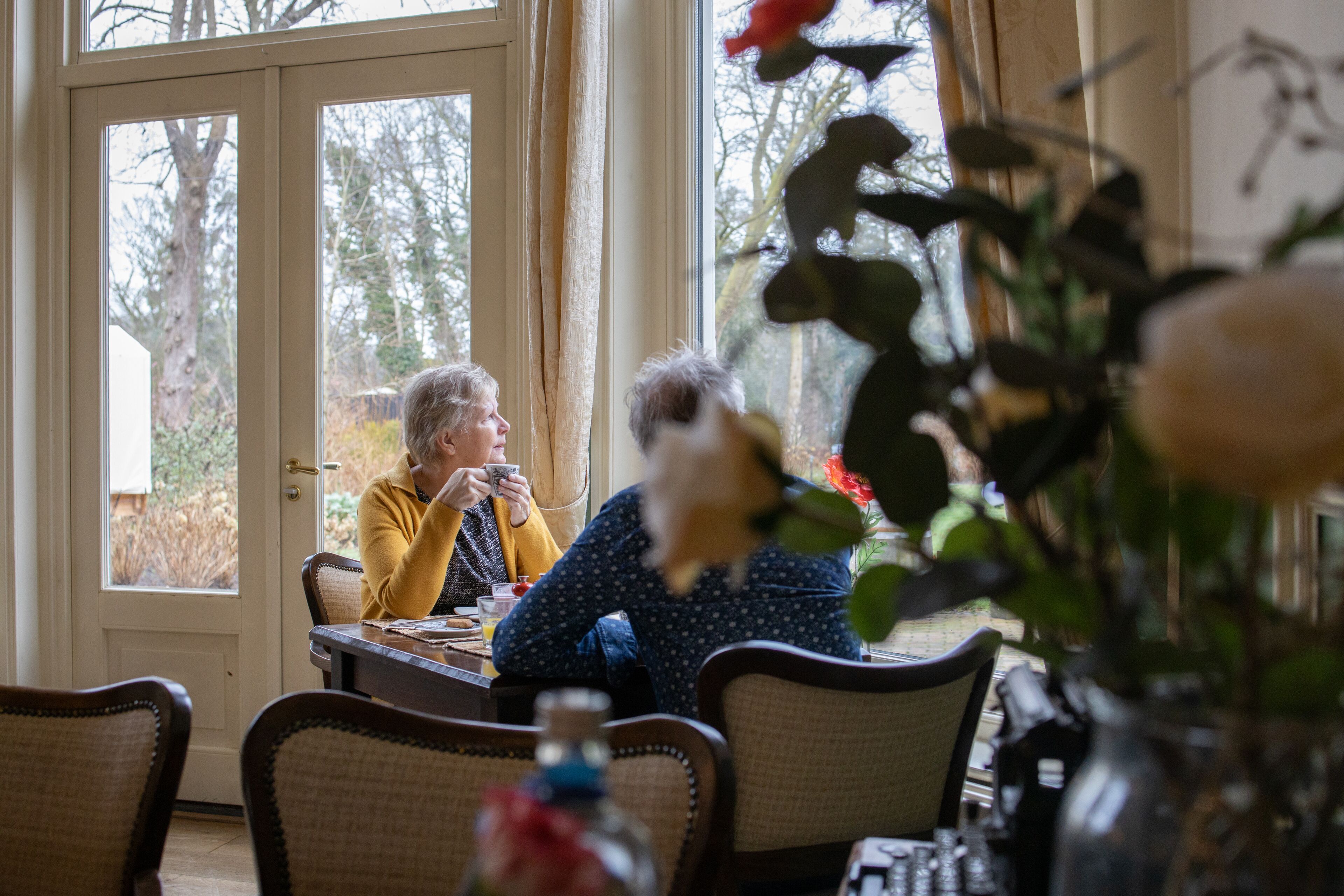 breakfast, lunch, dinner served; local cuisine, al fresco dining