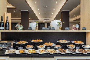 Free daily buffet breakfast  - Garda Suite Hotel ****S - Tonelli Hotels (Riva del Garda)