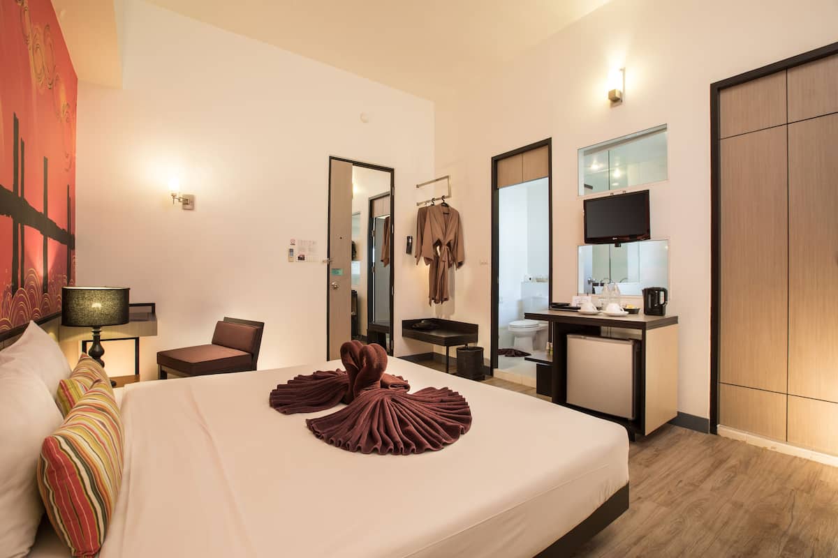 Down duvets, free minibar items, in-room safe, rollaway beds