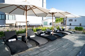 Seasonal outdoor pool, open 7:00 AM to 9:00 PM, pool umbrellas - Rosaleen Boutique Hotel (Hue)