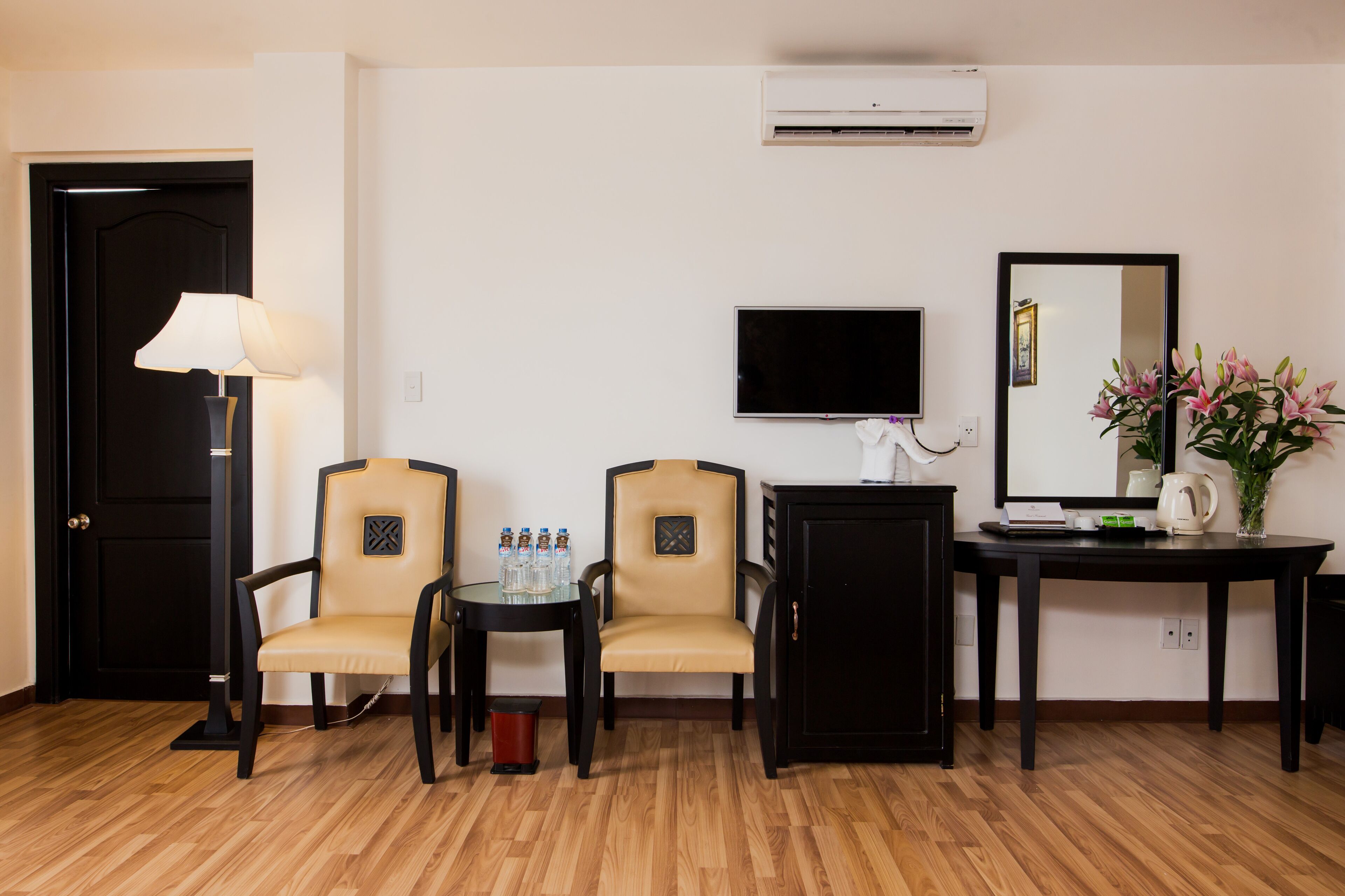 1 bedroom, premium bedding, pillow-top beds, minibar