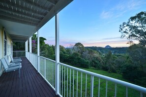 村舍, 3 间卧室 | 阳台景观