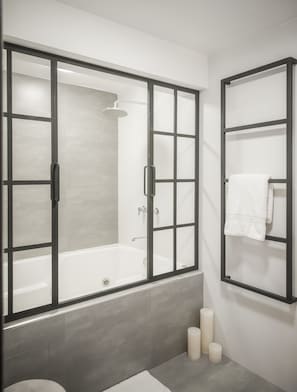 Executive-suite | Badeværelse | Gratis toiletartikler, hårtørrer, håndklæder
