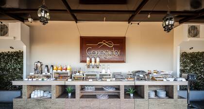 Hotel Corregidor by Cassana