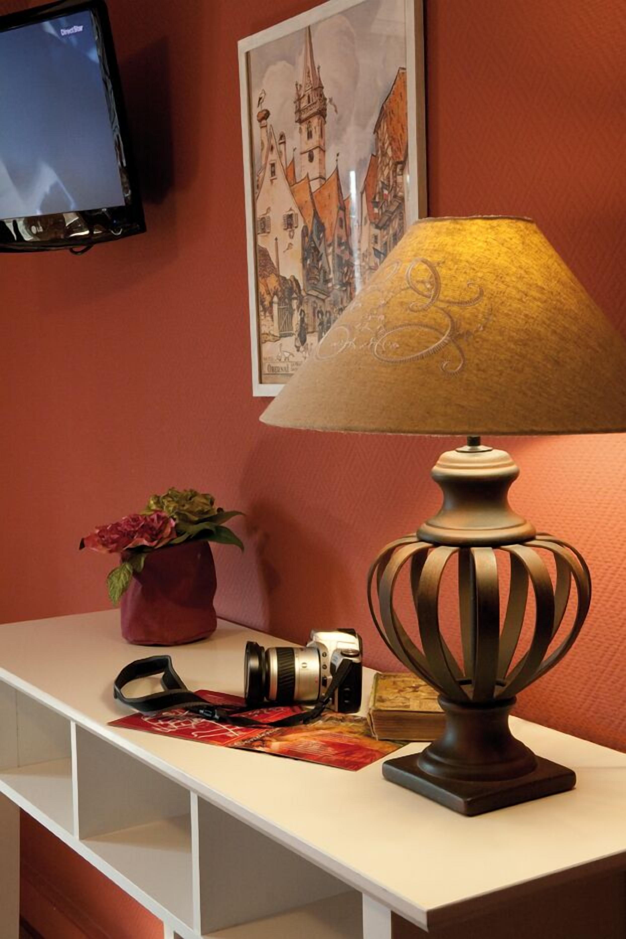 premium bedding, desk, soundproofing, free wifi