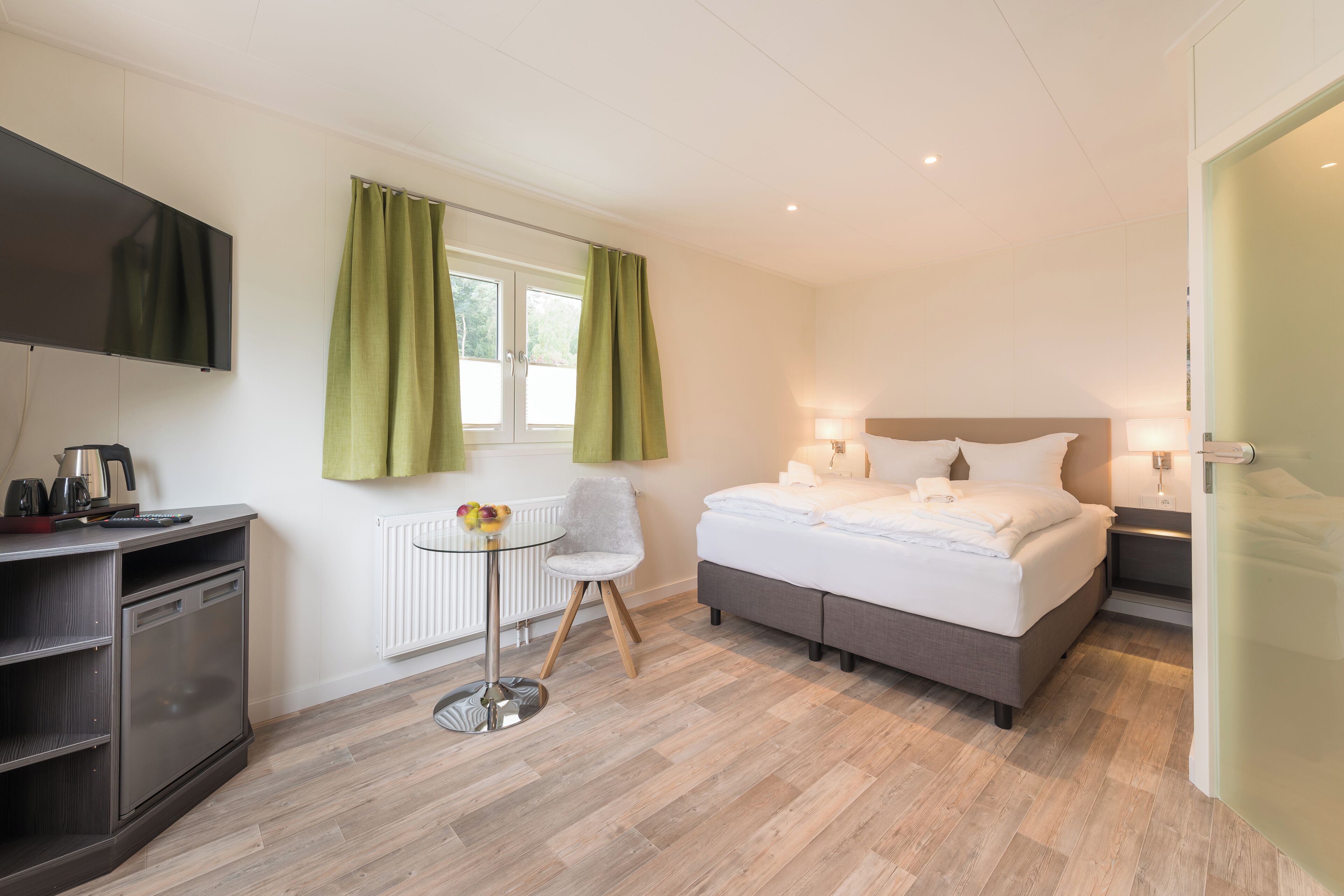 高級雙人房 | 低過敏寢具、書桌、免費搖籃/嬰兒床、免費無線上網