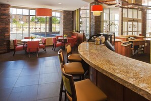 Bar (on property) - Hyatt Place Santa Fe (Santa Fe)