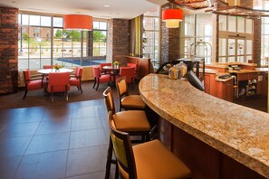 Bar (on property) - Hyatt Place Santa Fe (Santa Fe)