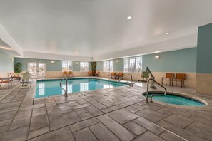 Indoor pool - Hyatt Place Santa Fe (Santa Fe)