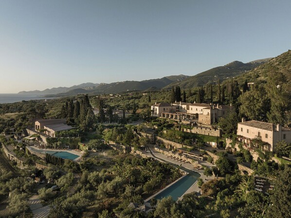 Aerial view - Kinsterna Hotel (Monemvasia)